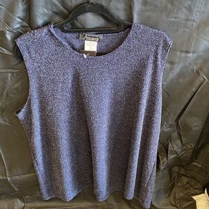 Julia Divina Navy Textured Tank Top